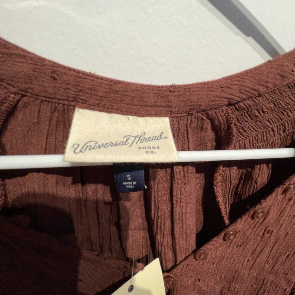 Women's Balloon Long Sleeve Button Down Blouse Burgundy/Brown Size Small NWT - Picture 2 of 3